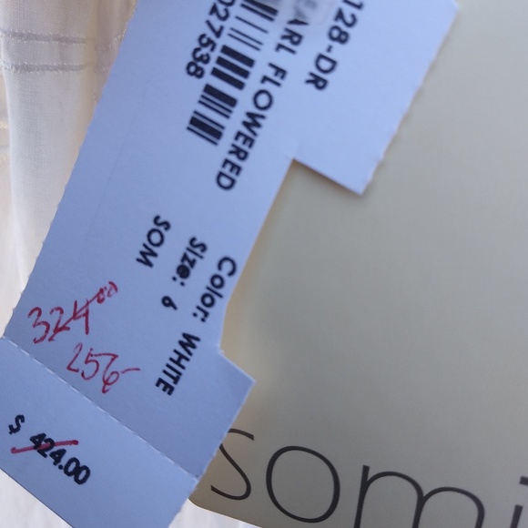 Somi Embroidered Maxi Dress - Picture 8 of 8